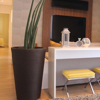 Linea Planter